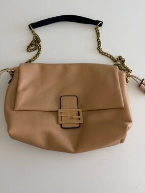 Beige Leather Shoulder Bag with Gold Chain
